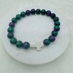 Green w/ hints of purple Cross Beaded Bracelet